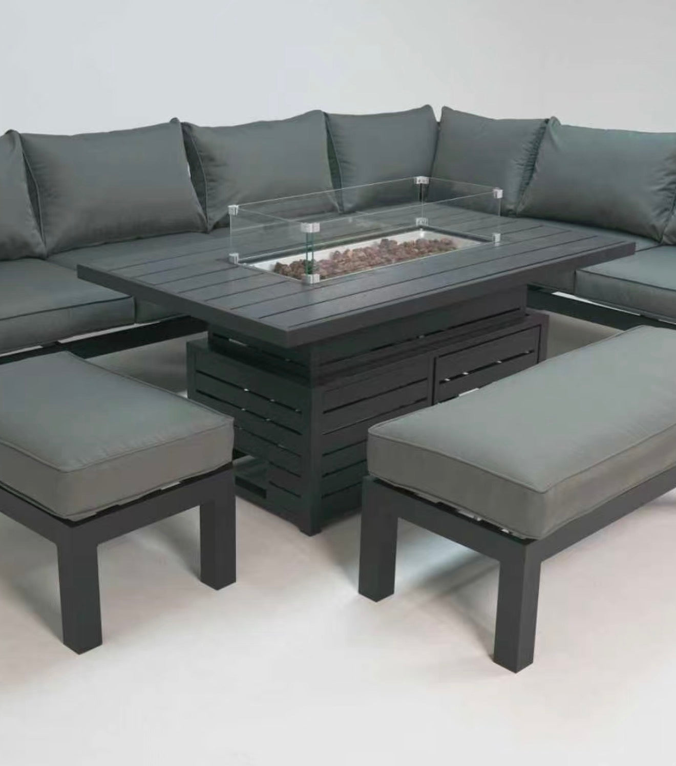 Helsinki Aluminium Modular Corner Sofa wit Rise and Fall Fire Pit Table