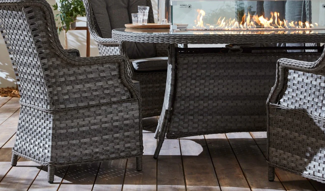St Tropez 6 Seat Oval Fire Pit Dining Set